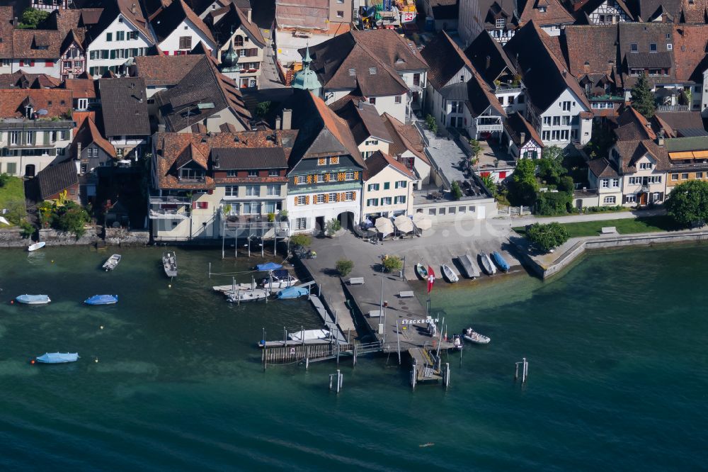 Luftbild Steckborn - Ortskern am Uferbereich des Bodensee mit Schiffsanlegestelle in Steckborn im Kanton Thurgau, Schweiz