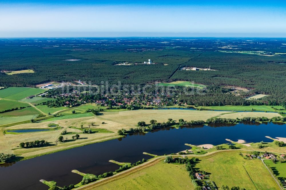 Luftbild Gorleben - Ortskern am Uferbereich des Elbe - Flußverlaufes in Gorleben im Bundesland Niedersachsen, Deutschland