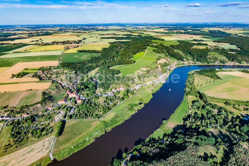 Seusslitz aus der Vogelperspektive: Ortskern am Uferbereich des Elbe - Flußverlaufes in Seusslitz im Bundesland Sachsen, Deutschland