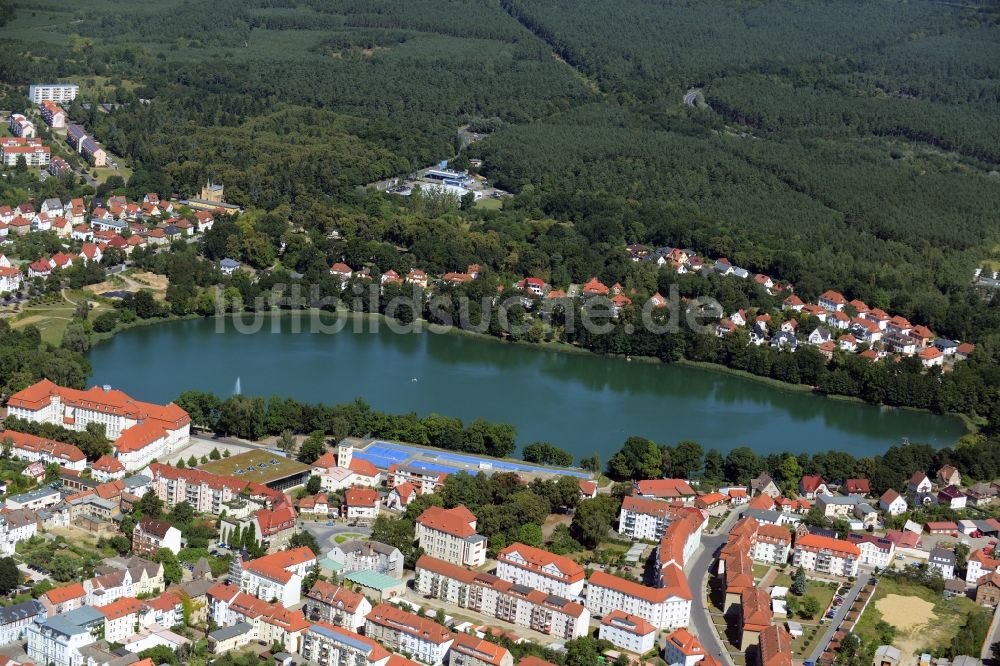 Luftaufnahme Neustrelitz - Ortskern am Uferbereich des Glambecker See in Neustrelitz im Bundesland Mecklenburg-Vorpommern