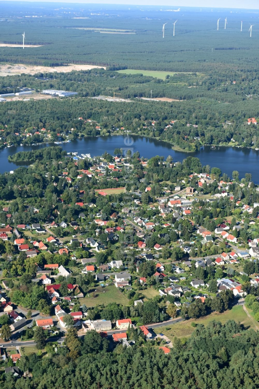 Luftaufnahme Königs Wusterhausen - Ortskern am Uferbereich des Krimnicksee - Krüpelsee in Königs Wusterhausen im Bundesland Brandenburg