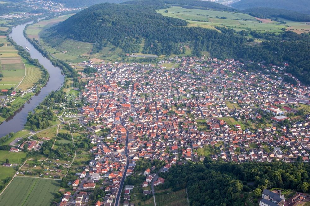 Luftbild Großheubach - Ortskern am Uferbereich des Main - Flußverlaufes in Großheubach im Bundesland Bayern, Deutschland