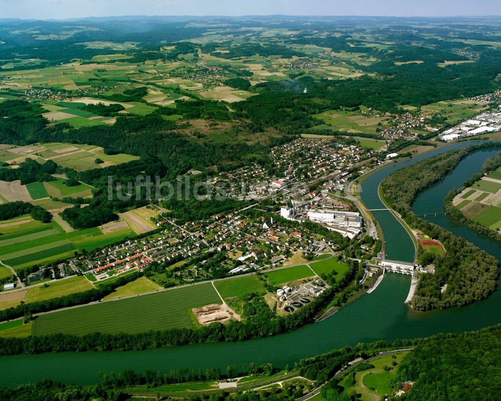 Albbruck von oben - Ortskern am Uferbereich des Rhein - Flussverlaufes in Albbruck im Bundesland Baden-Württemberg, Deutschland