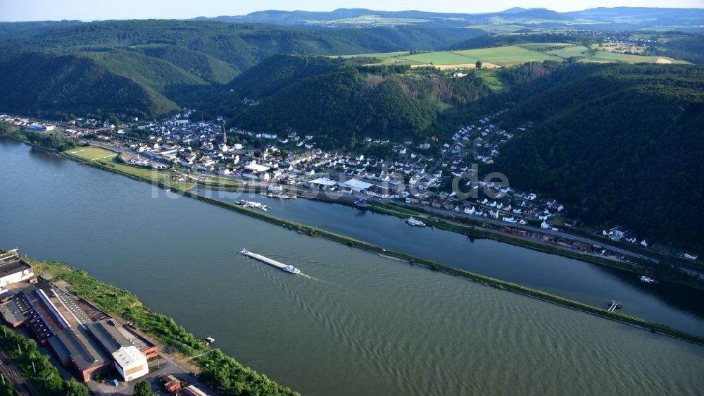 Luftbild Brohl-Lützing - Ortskern am Uferbereich des Rhein