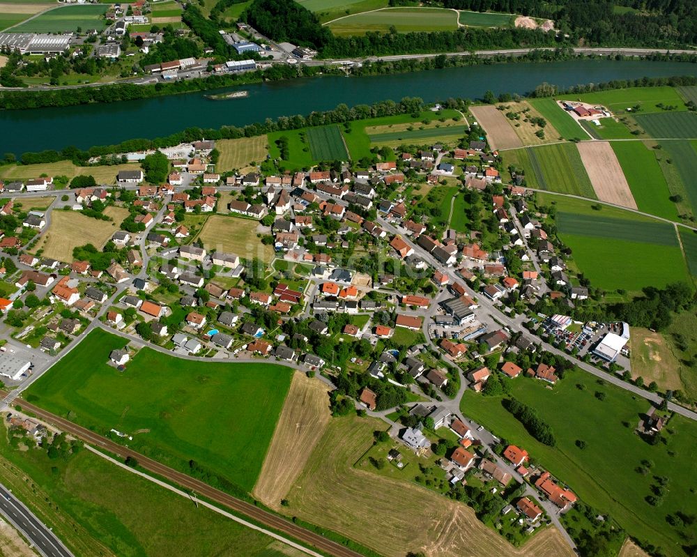 Luftbild Luttingen - Ortskern am Uferbereich des Rhein - Flussverlaufes in Luttingen im Bundesland Baden-Württemberg, Deutschland