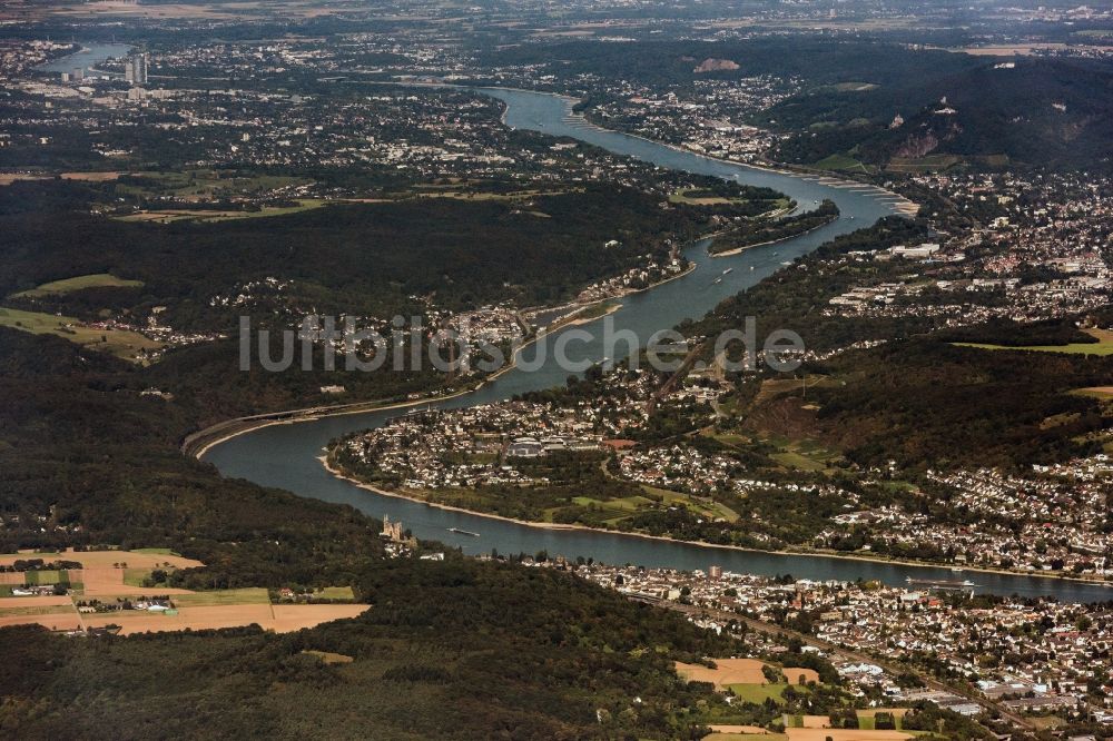 Unkel aus der Vogelperspektive: Ortskern am Uferbereich des Rhein - Flußverlaufes in Unkel im Bundesland Rheinland-Pfalz