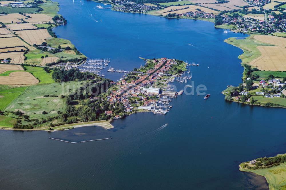 Luftbild Arnis - Ortskern am Uferbereich des Schlei in Arnis im Bundesland Schleswig-Holstein