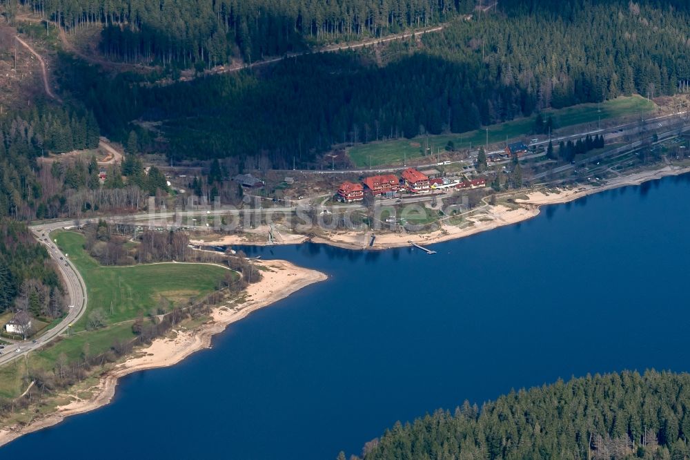 Luftaufnahme Schluchsee - Ortskern am Uferbereich des Schluchsee in Schluchsee im Bundesland Baden-Württemberg, Deutschland