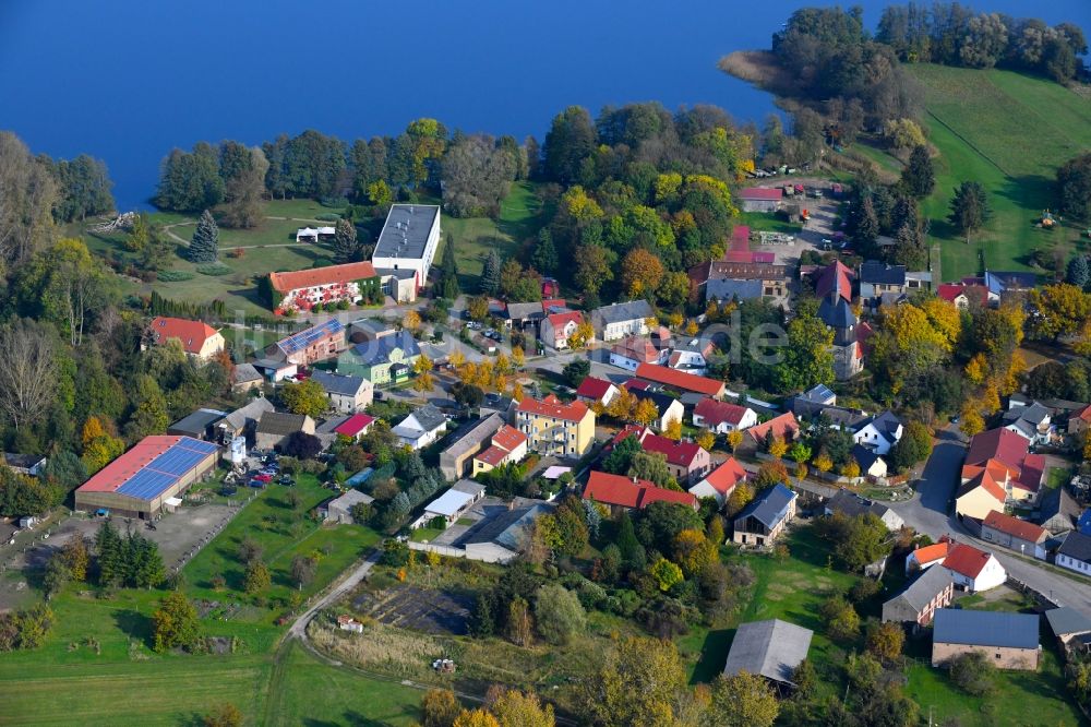 Wandlitz von oben - Ortskern am Uferbereich des Wandlitzer See in Wandlitz im Bundesland Brandenburg, Deutschland