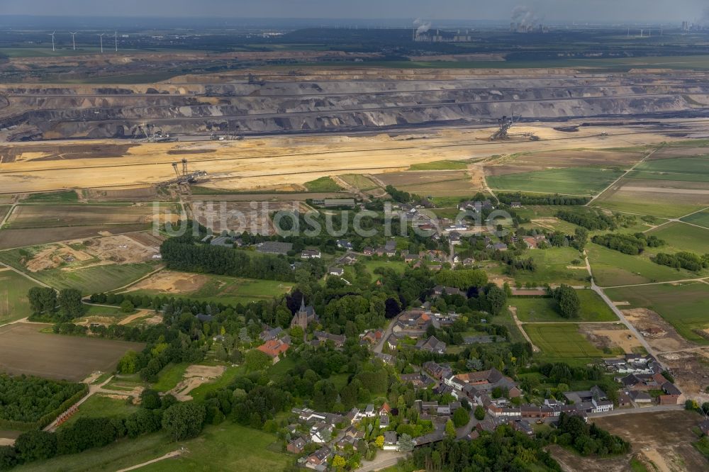 Luftbild Erkelenz OT Borschmich - Ortsteil Borschmich, aufgegebener Stadtteil von Erkelenz am Rande des Braunkohletagebaus Garzweiler I bei Erkelenz im Bundesland Nordrhein-Westfalen