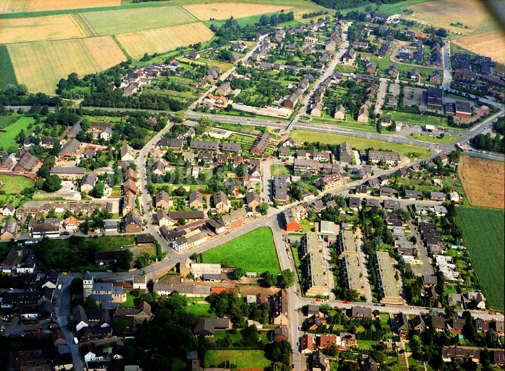 Duisburg von oben - Ortsteil Mündelheim in Duisburg im Bundesland Nordrhein-Westfalen