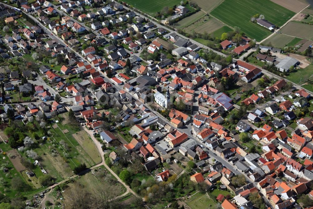 Saulheim von oben - Ortsteil Ober- Saulheim in der Ortsgemeinde Saulheim in der Verbandsgemeinde Wörrstadt im Landkreis Alzey-Worms in Rheinland-Pfalz