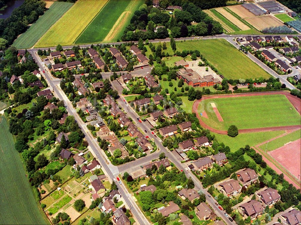 Krefeld aus der Vogelperspektive: Ortsteil Traar in Krefeld im Bundesland Nordrhein-Westfalen