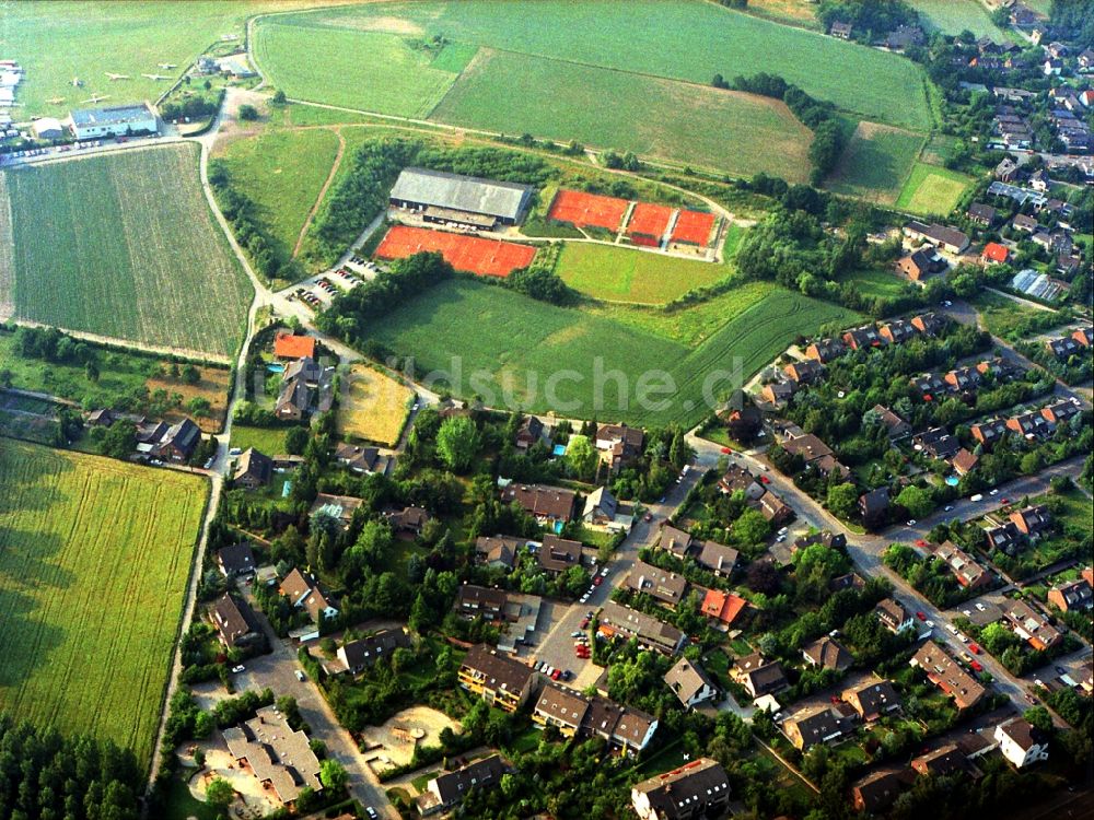 Krefeld von oben - Ortsteil Traar in Krefeld im Bundesland Nordrhein-Westfalen