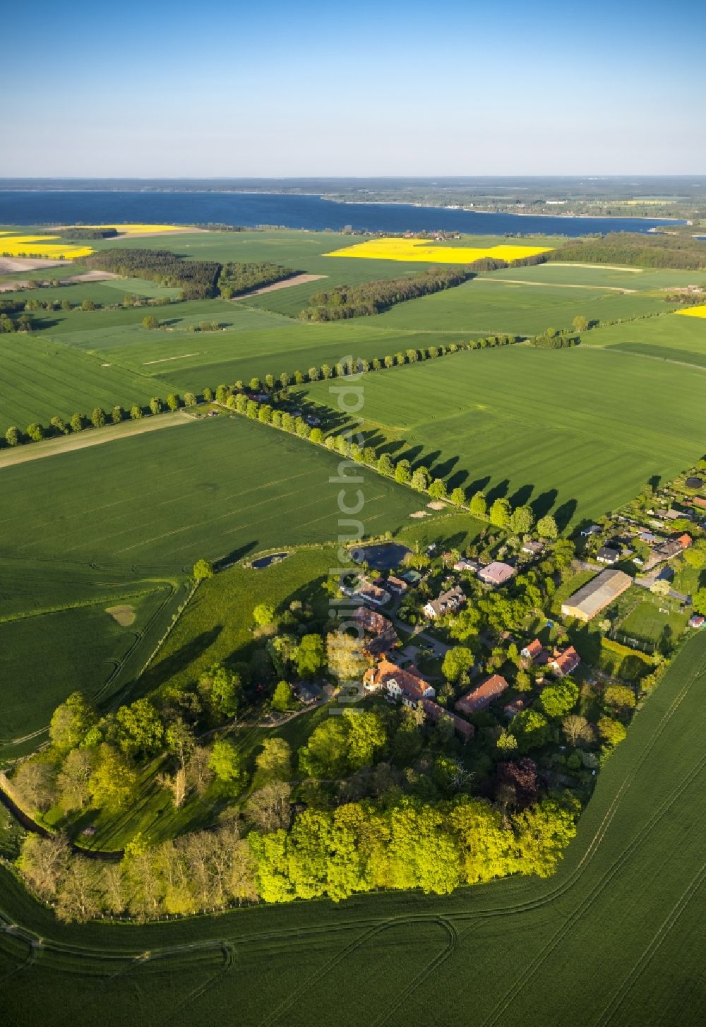 Luftaufnahme Vipperow OT Solzow - Ortsteilanscht von Solzow in Vipperow im Bundesland Mecklenburg-Vorpommern