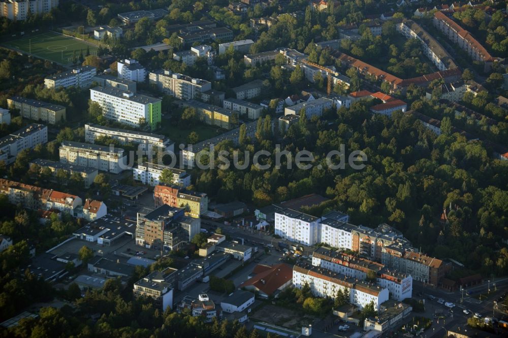 Luftbild Berlin - Ortsteilansicht von Alt-Mariendorf um den Mariendorfer Damm in Berlin