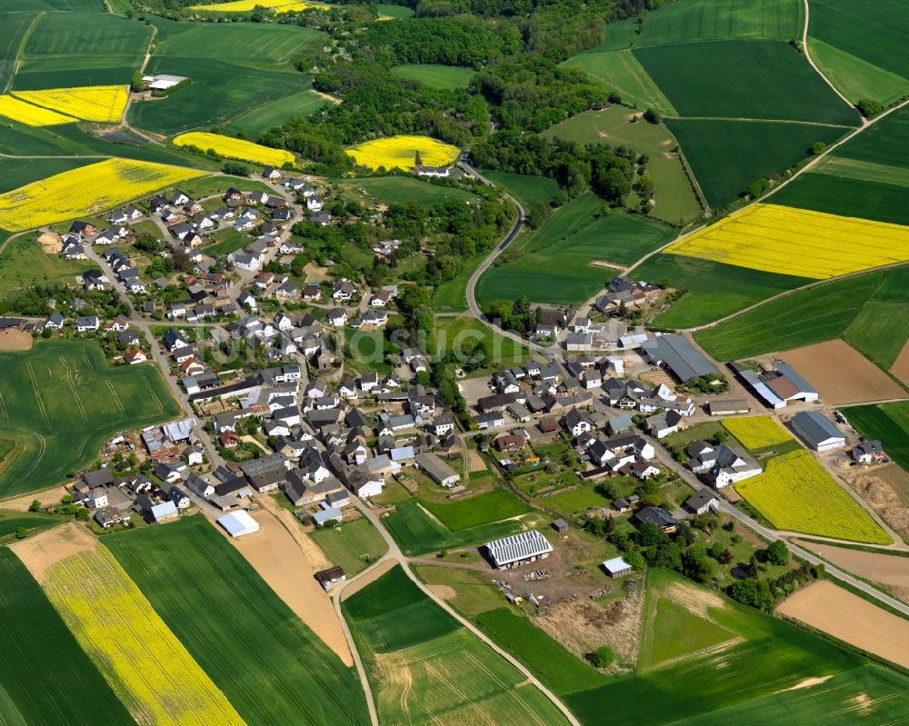 Luftbild Kobern-Gondorf - Ortsteilansicht von Dreckenach in der Ortsgemeinde Kobern-Gondorf im Bundesland Rheinland-Pfalz