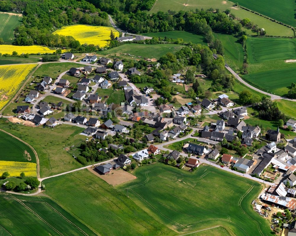 Kobern-Gondorf von oben - Ortsteilansicht von Dreckenach in der Ortsgemeinde Kobern-Gondorf im Bundesland Rheinland-Pfalz