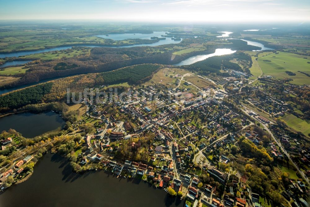 Luftaufnahme Feldberger Seenlandschaft OT Fel - Ortsteilansicht von Feldberg in Feldberger Seenlandschaft im Bundesland Mecklenburg-Vorpommern