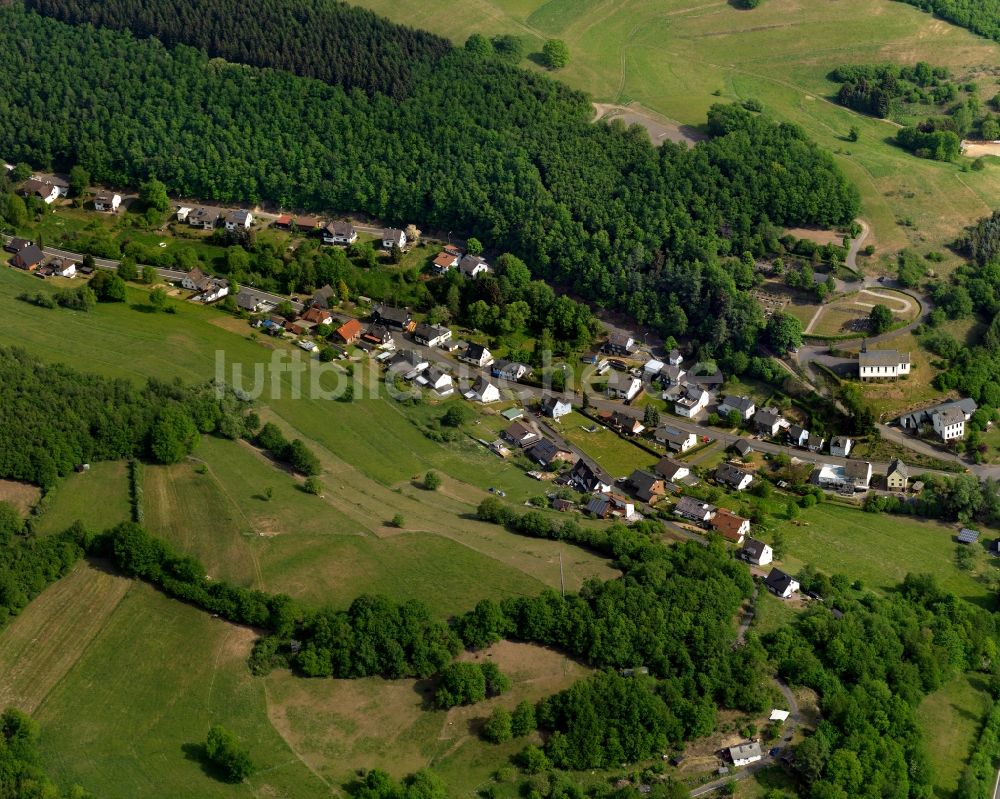 Harbach von oben - Ortsteilansicht von Hinhausen in Harbach im Bundesland Rheinland-Pfalz