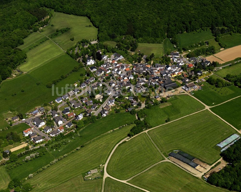 Luftaufnahme Bad Neuenahr-Ahrweiler - Ortsteilansicht von Kirchdaun in Bad Neuenahr-Ahrweiler im Bundesland Rheinland-Pfalz