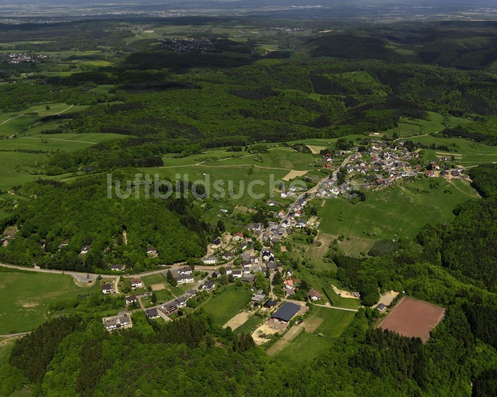 Luftaufnahme Berg - Ortsteilansicht von Krälingen in der Ortsgemeinde Berg im Bundesland Rheinland-Pfalz