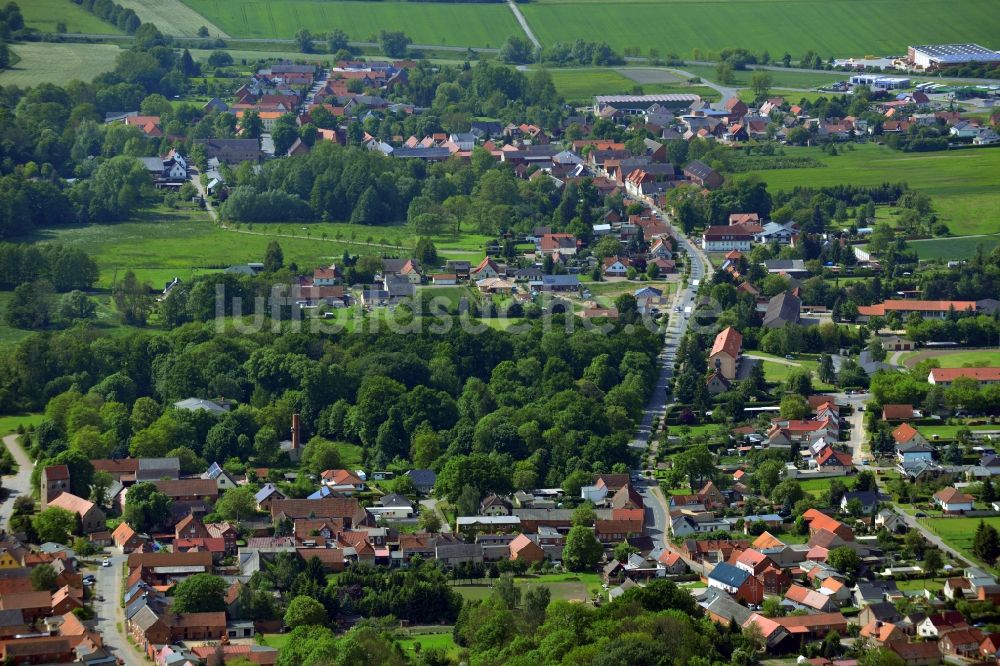 Tangerhütte OT Lüderitz (Altma aus der Vogelperspektive: Ortsteilansicht von Lüderitz ( Altmark ) in Tangerhütte im Bundesland Sachsen-Anhalt