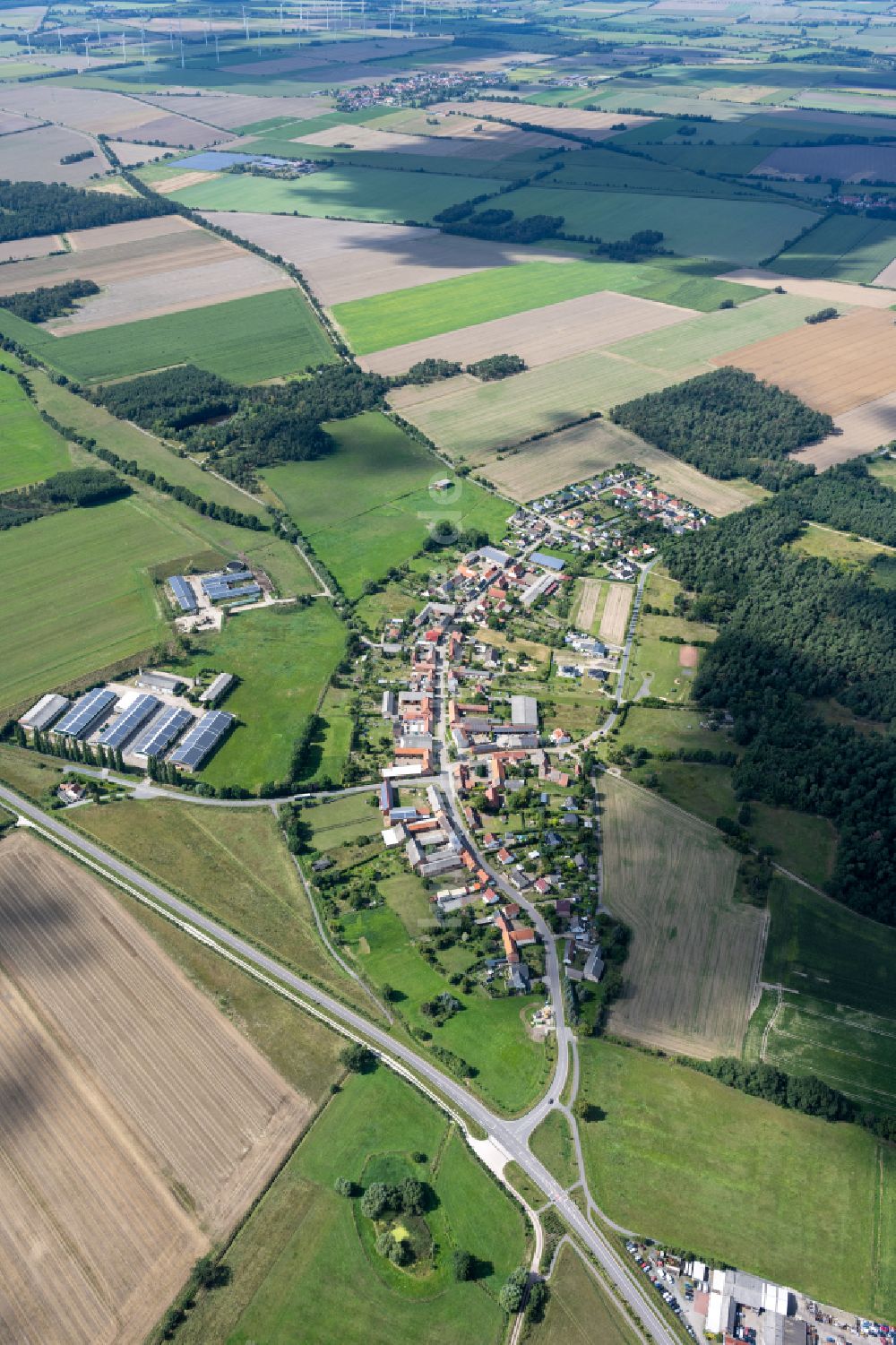 Luftbild Bismark ( Altmark ) OT Schernika - Ortsteilansicht von Schernikau in Bismark ( Altmark ) im Bundesland Sachsen-Anhalt