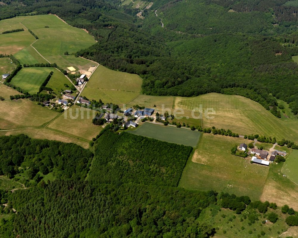 Luftaufnahme Tellig - Ortsteilansicht der Siedlung Althaus in der Ortsgemeinde Tellig im Bundesland Rheinland-Pfalz