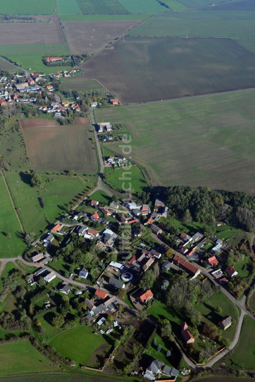 Luftaufnahme Könnern OT Sieglitz - Ortsteilansicht von Sieglitz in Könnern im Bundesland Sachsen-Anhalt