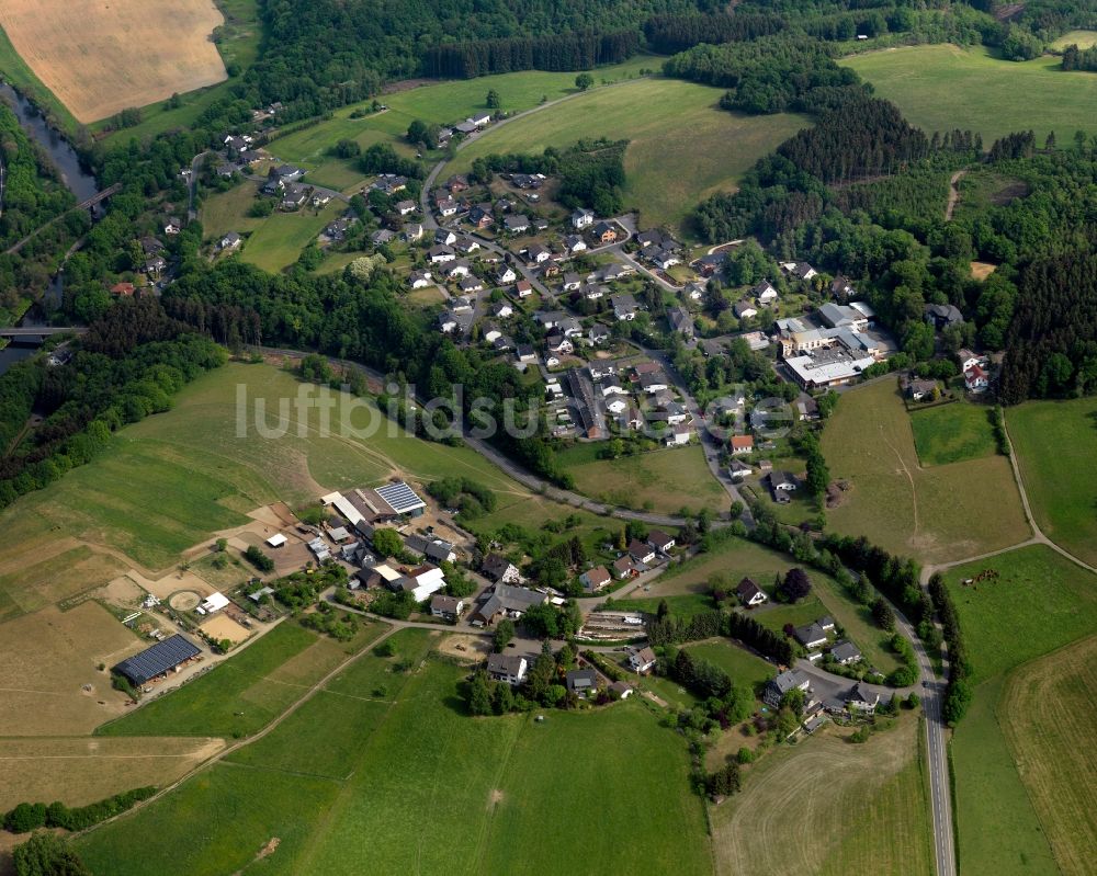 Mittelhof von oben - Ortsteilansicht von Steckenstein in Mittelhof im Bundesland Rheinland-Pfalz