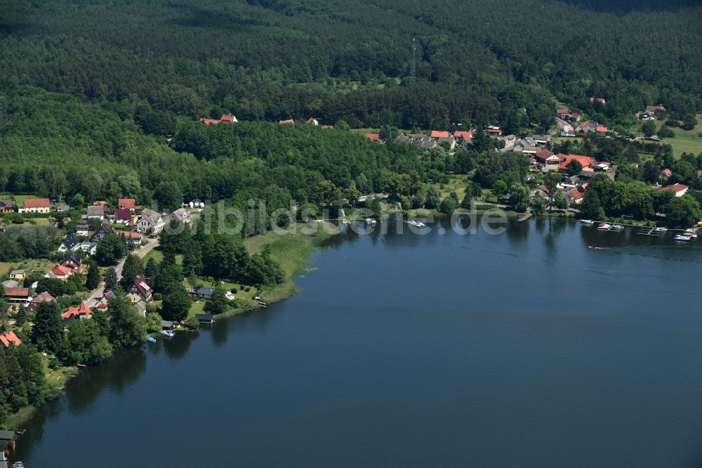 Luftbild Zechlinerhütte - Ortsteilansicht von Zechlinerhütte und Uferbereiche des Schlabornsee im Bundesland Brandenburg