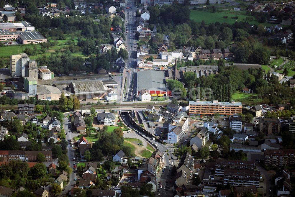 Luftbild Langenfeld - Ortsteile Immigrath und Rath entlang der Bahnlinie in Langenfeld im Bundesland Nordrhein-Westfalen