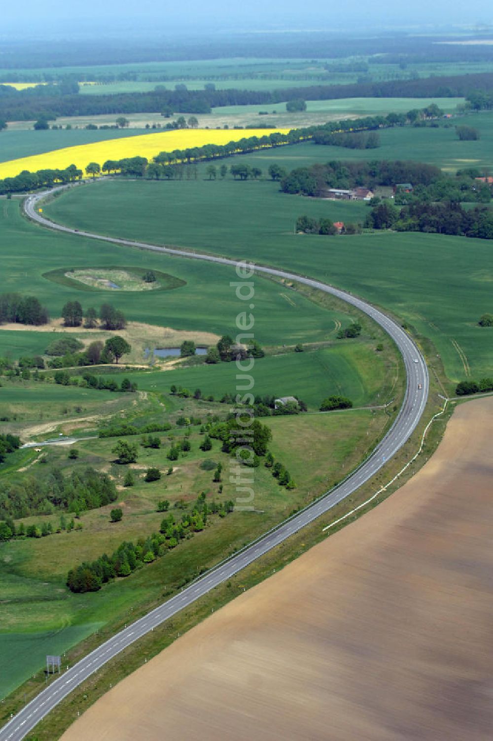 MÜNCHEBERG von oben - Ortsumfahrung der Bundesstrasse B 1 südlich von Müncheberg