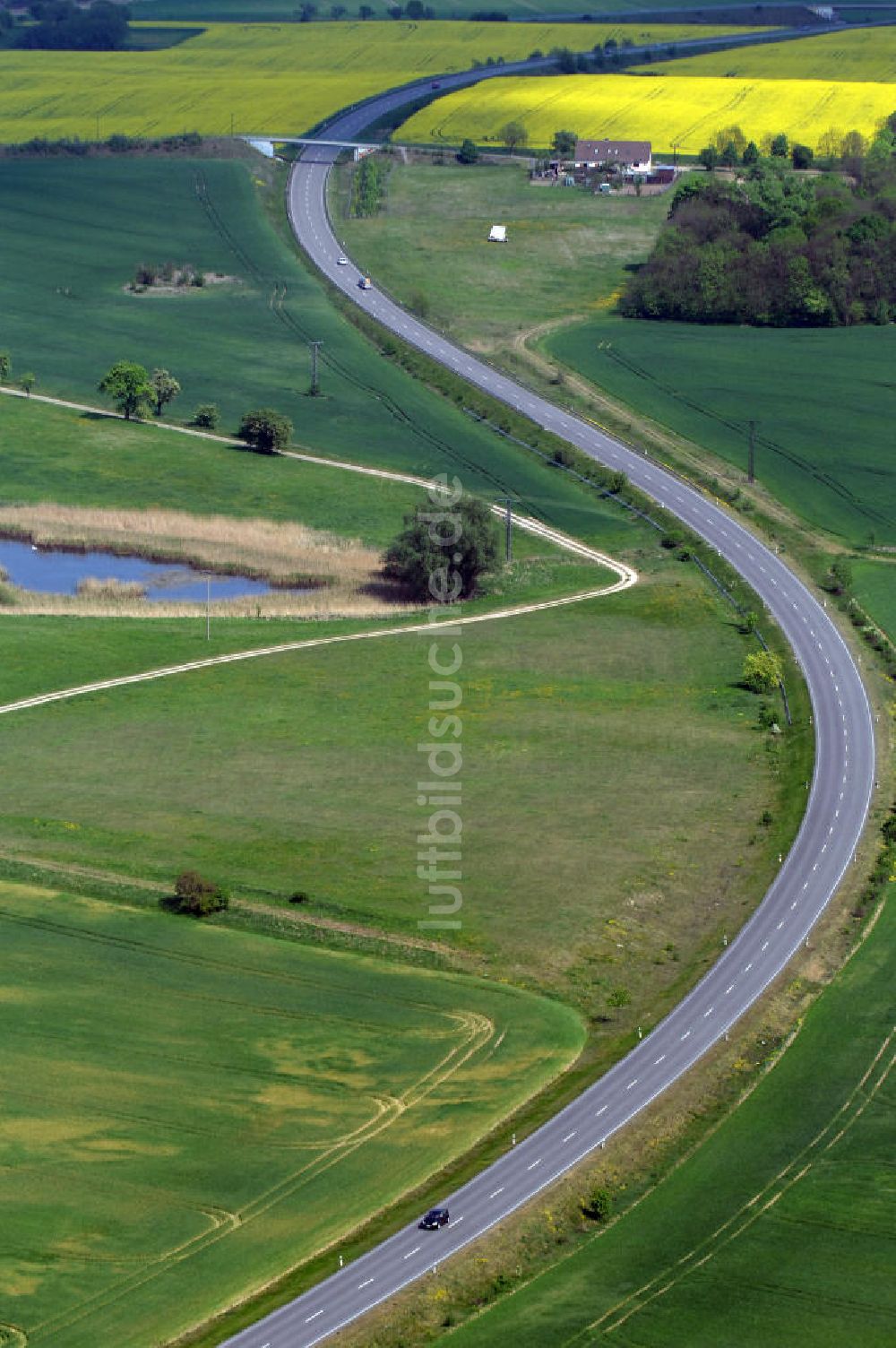 MÜNCHEBERG aus der Vogelperspektive: Ortsumfahrung der Bundesstrasse B 1 südlich von Müncheberg