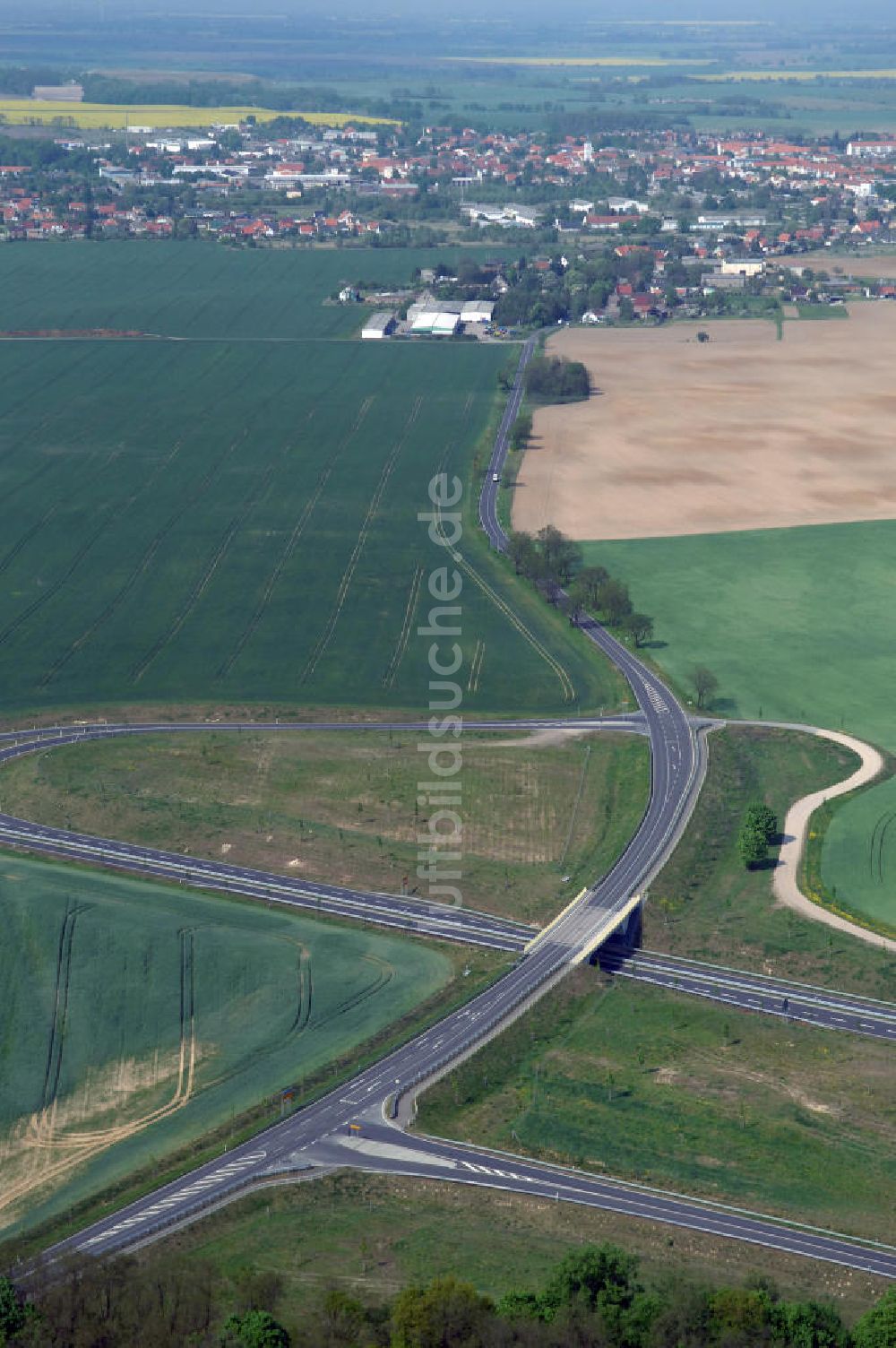 SEELOW von oben - Ortsumfahrung der Bundesstrasse B 1 westlich von Seelow