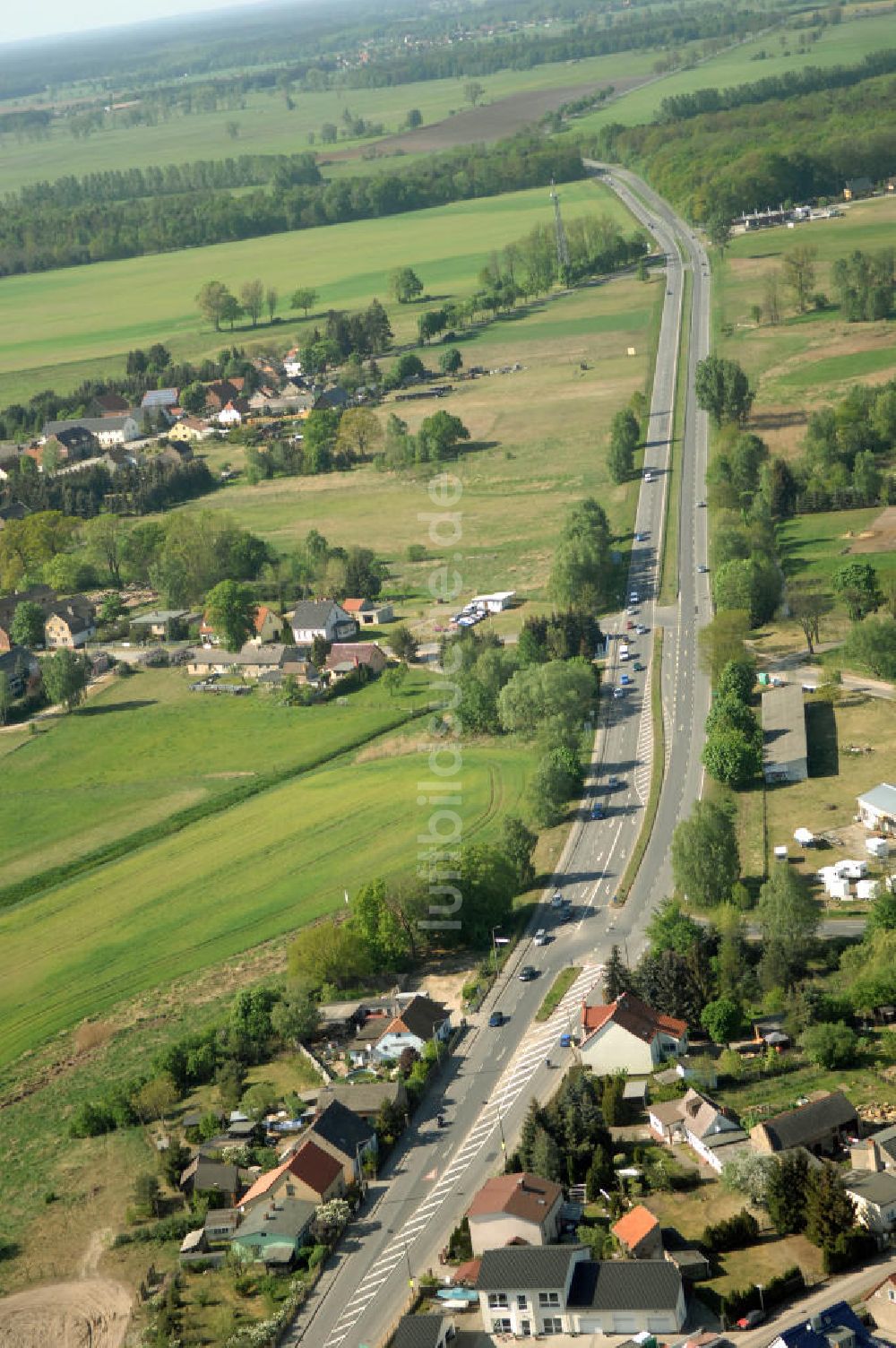 ORANIENBURG aus der Vogelperspektive: Ortsumfahrung Oranienburg B96 westlich von Oranienburg