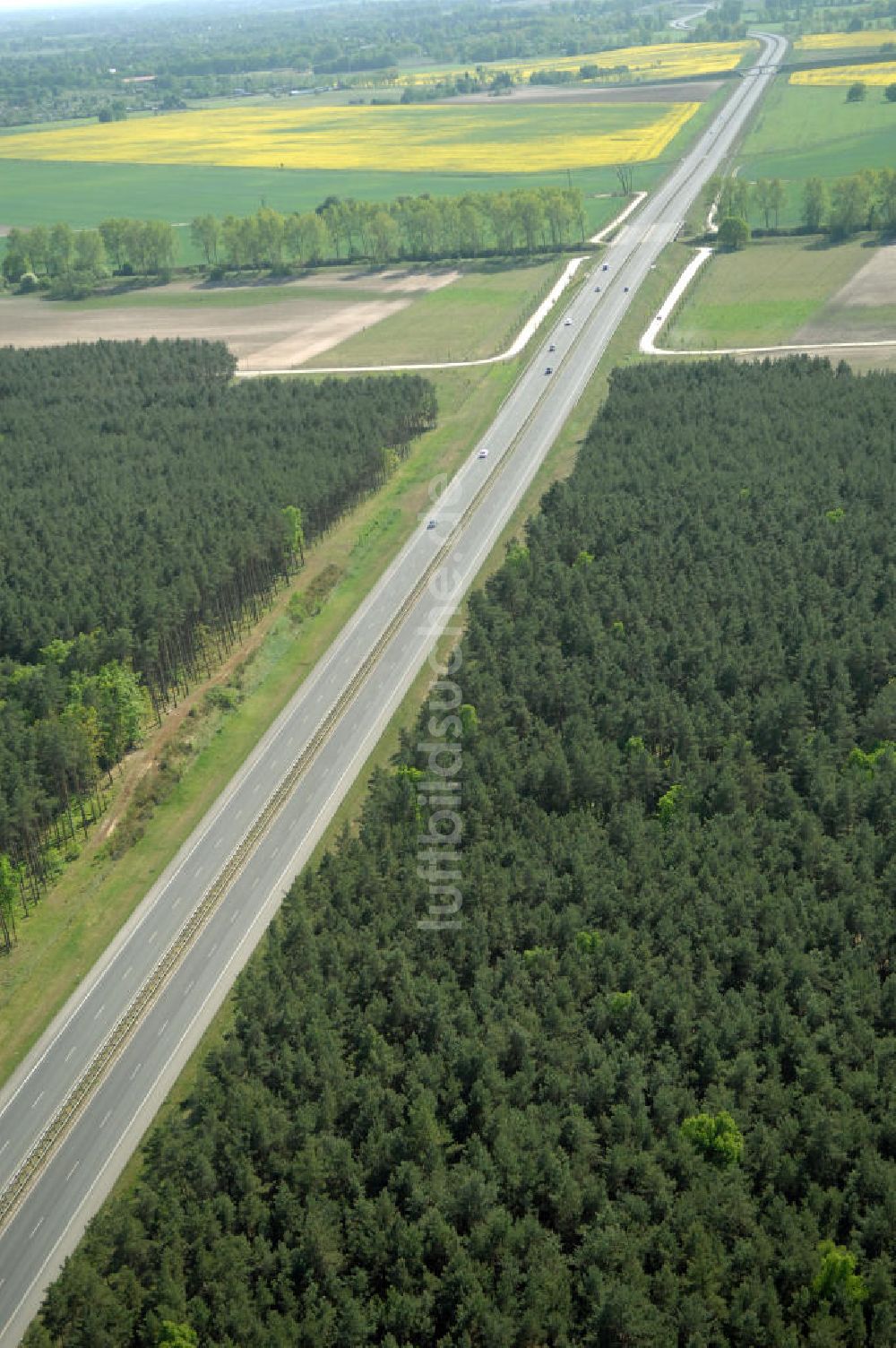 ORANIENBURG aus der Vogelperspektive: Ortsumfahrung Oranienburg B96 westlich von Oranienburg