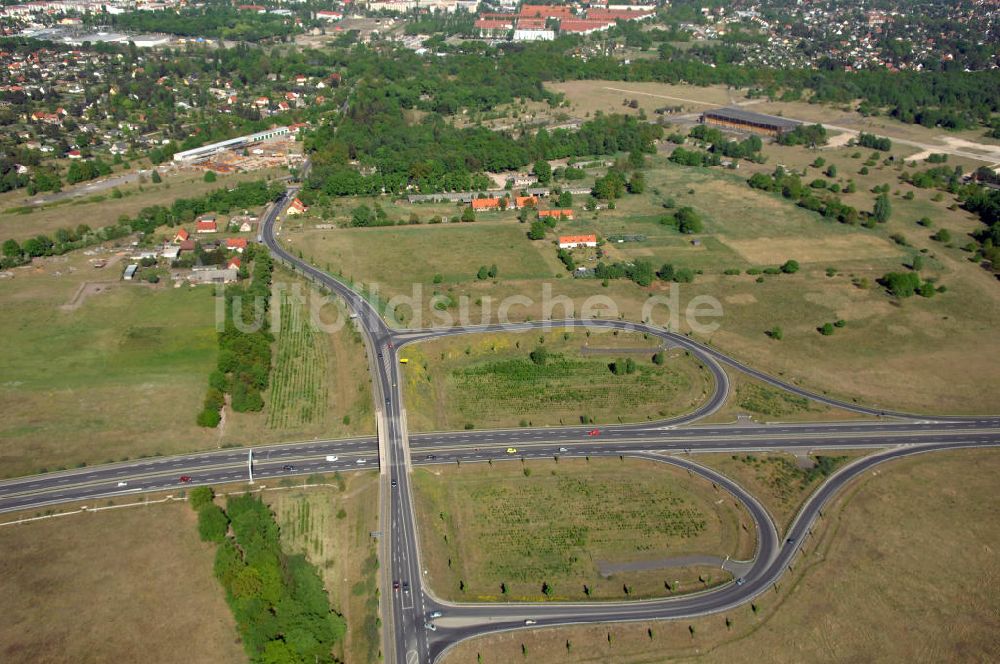 ORANIENBURG von oben - Ortsumfahrung Oranienburg B96 westlich von Oranienburg