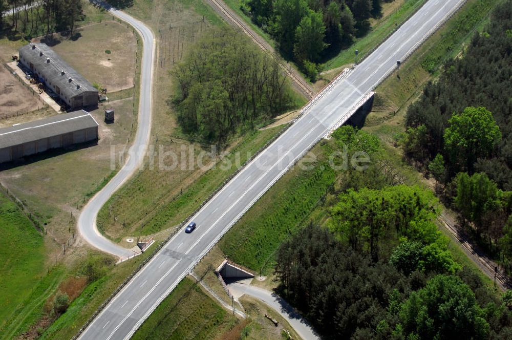 WRIETZEN von oben - Ortsumfahrung B 167 im südlichen Ortsbereich von Wriezen