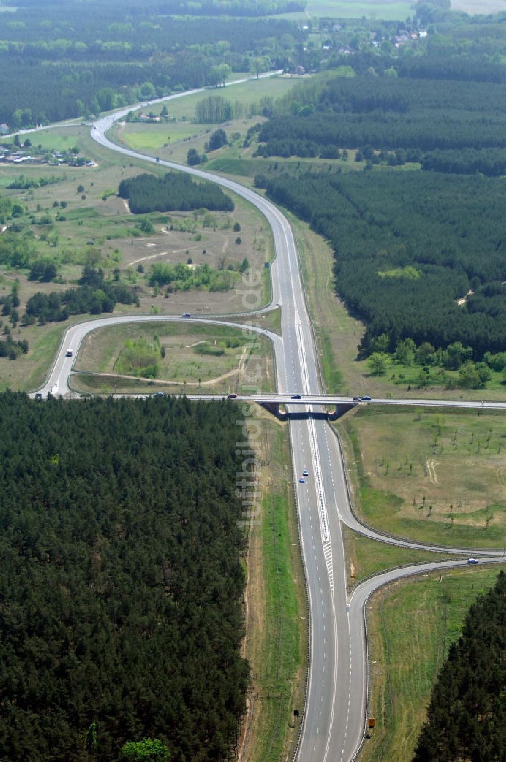 Luftaufnahme WRIETZEN - Ortsumfahrung B 167 im südlichen Ortsbereich von Wriezen