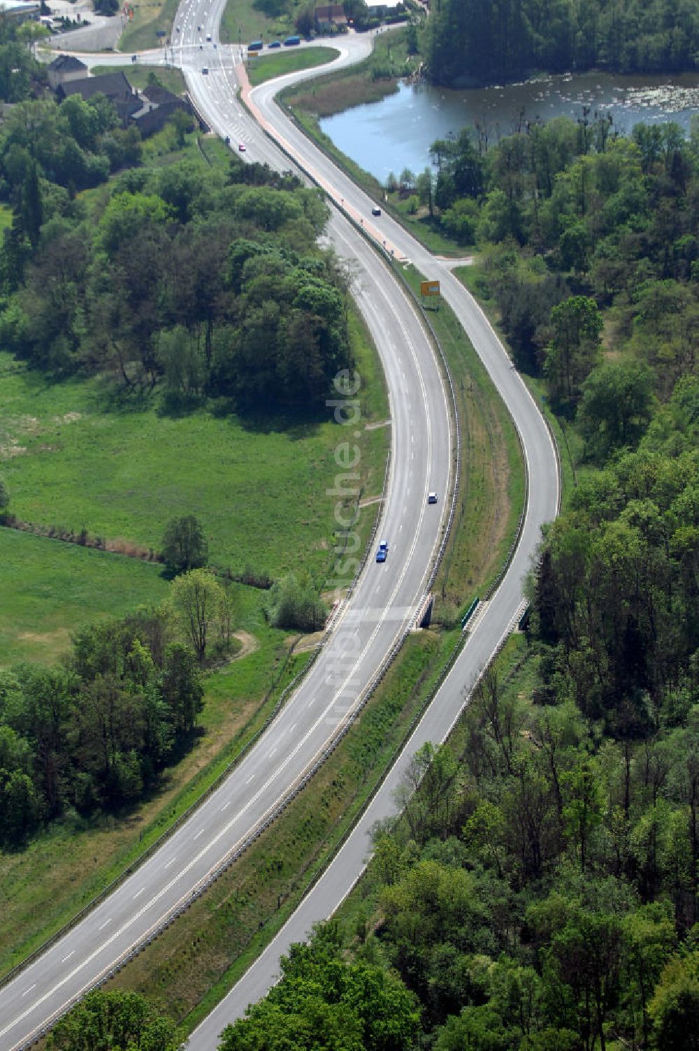 WRIETZEN von oben - Ortsumfahrung B 167 im südlichen Ortsbereich von Wriezen