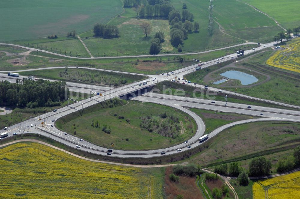 ALTLANDSBERG von oben - Ortsumgehung Landesstrasse L 33 südwestlich von Altlandsberg bis zum östlichen Berliner Ring