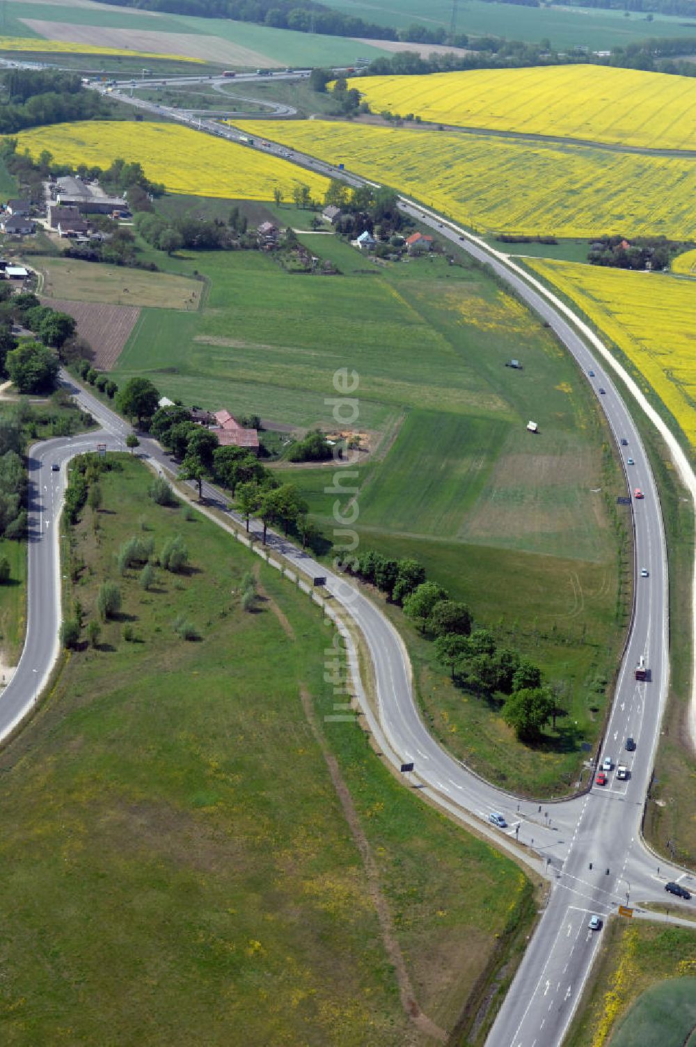 Luftaufnahme ALTLANDSBERG - Ortsumgehung Landesstrasse L 33 südwestlich von Altlandsberg bis zum östlichen Berliner Ring