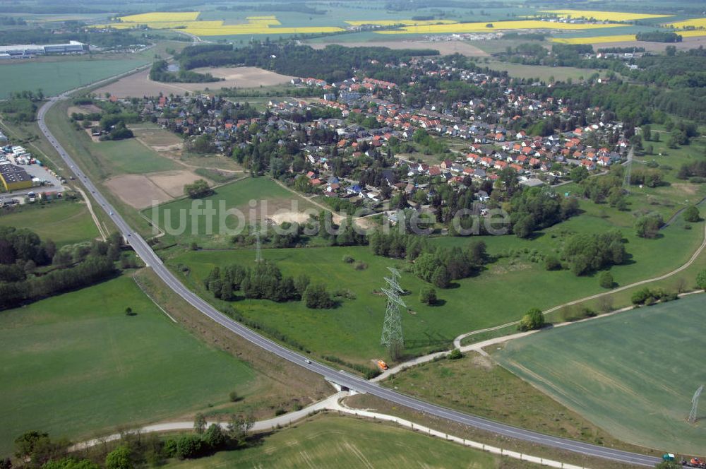 ALTLANDSBERG von oben - Ortsumgehung Landesstrasse L 33 südwestlich von Altlandsberg bis zum östlichen Berliner Ring