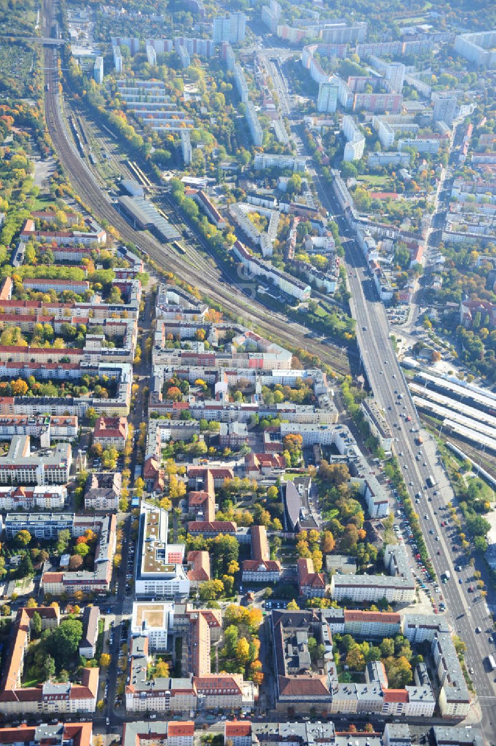 Berlin von oben - Oskar-Ziethen-Krankenhaus Lichtenberg / Sana Klinikum