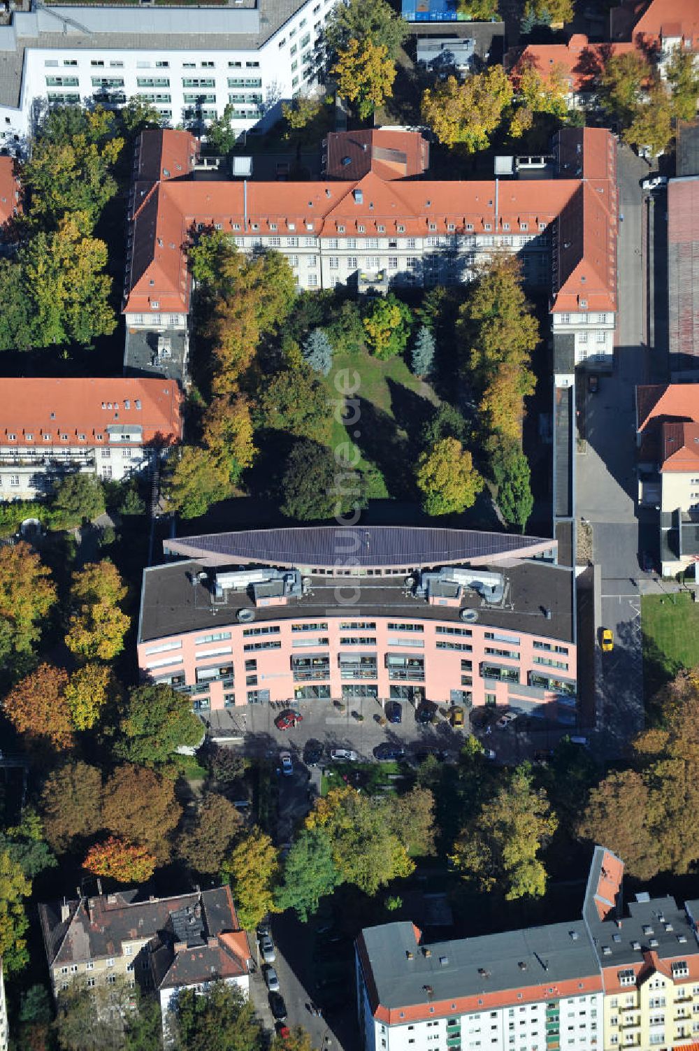 Berlin von oben - Oskar-Ziethen-Krankenhaus Lichtenberg / Sana Klinikum