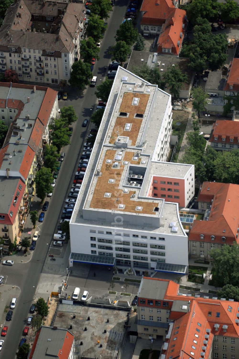 Berlin von oben - Oskar-Ziethen-Krankenhaus Lichtenberg / Sana Klinikum