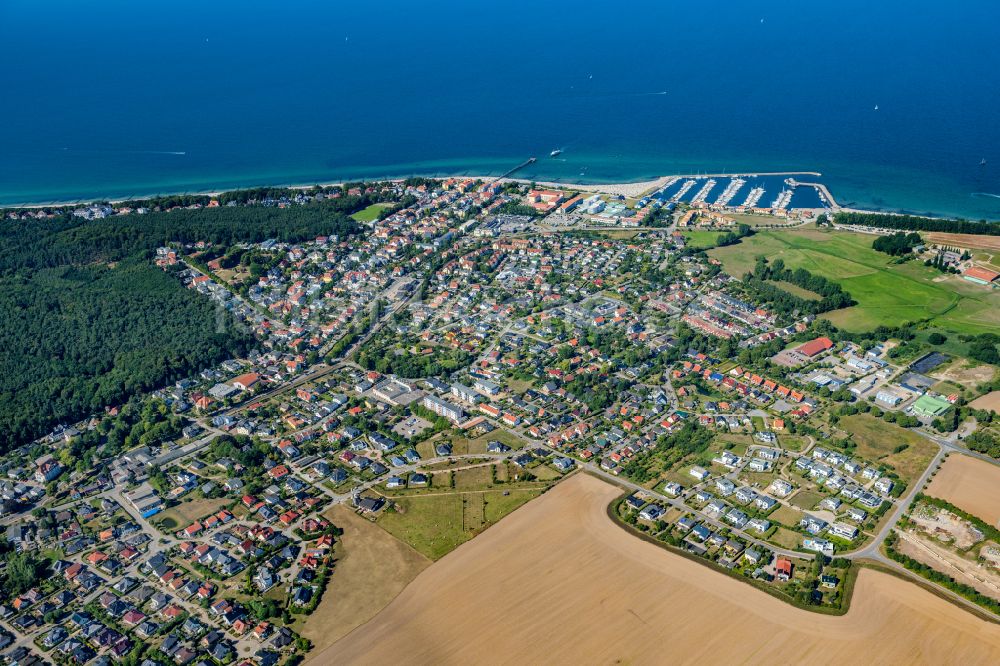 Luftbild Ostseebad Kühlungsborn - Ostsee- Meeres-Küste in Kühlungsborn im Bundesland Mecklenburg-Vorpommern, Deutschland