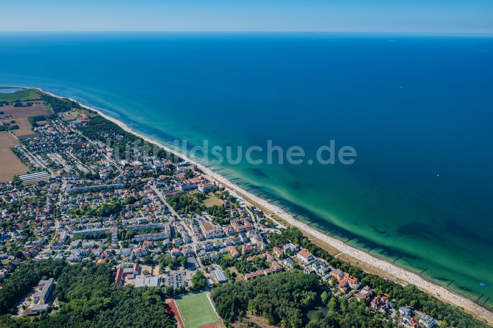 Ostseebad Kühlungsborn von oben - Ostsee- Meeres-Küste in Kühlungsborn im Bundesland Mecklenburg-Vorpommern, Deutschland